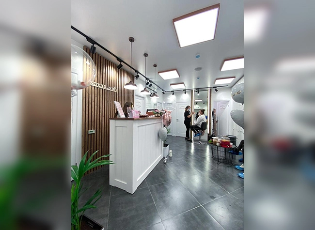 салон на Владимирской